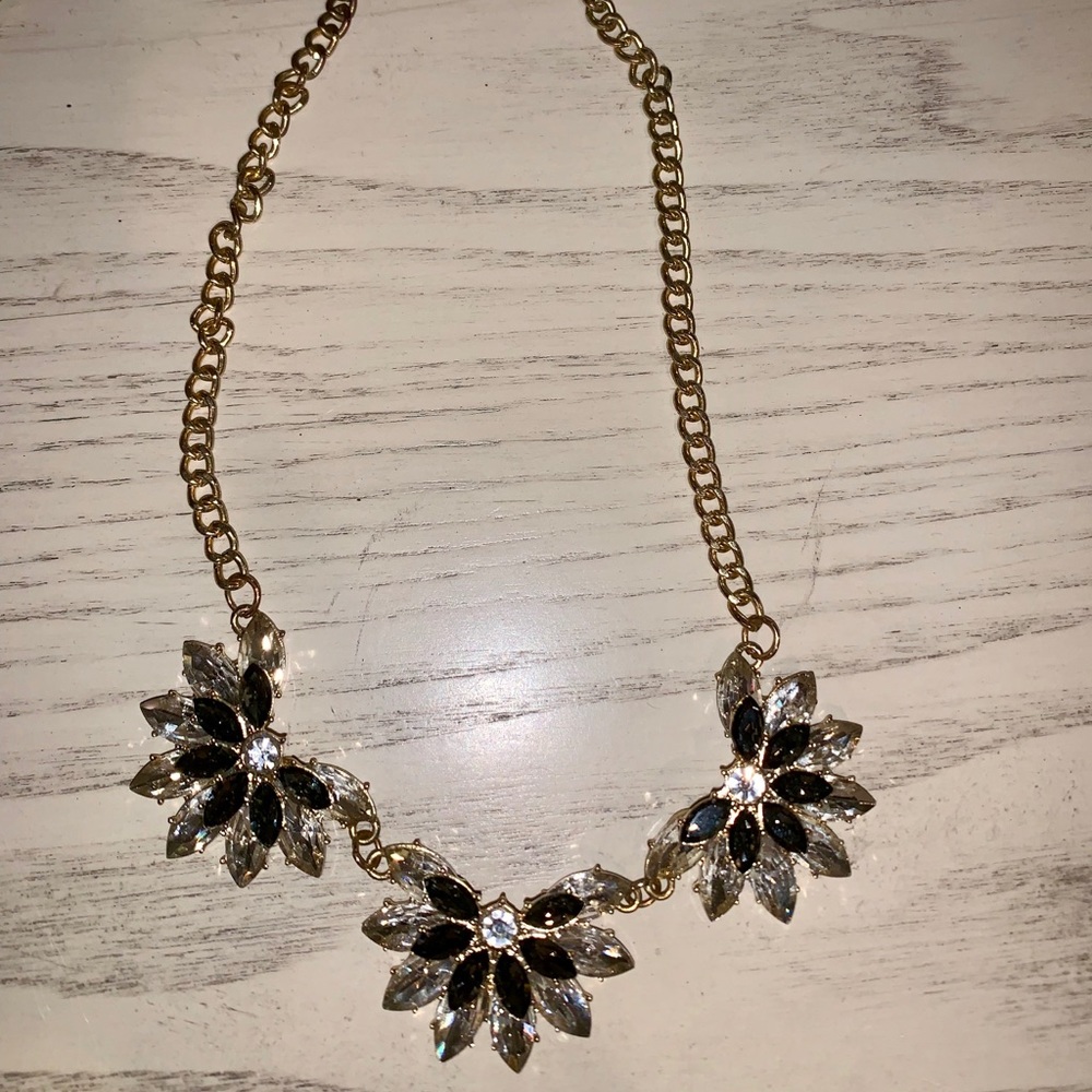 Francesca’s floral statement necklace